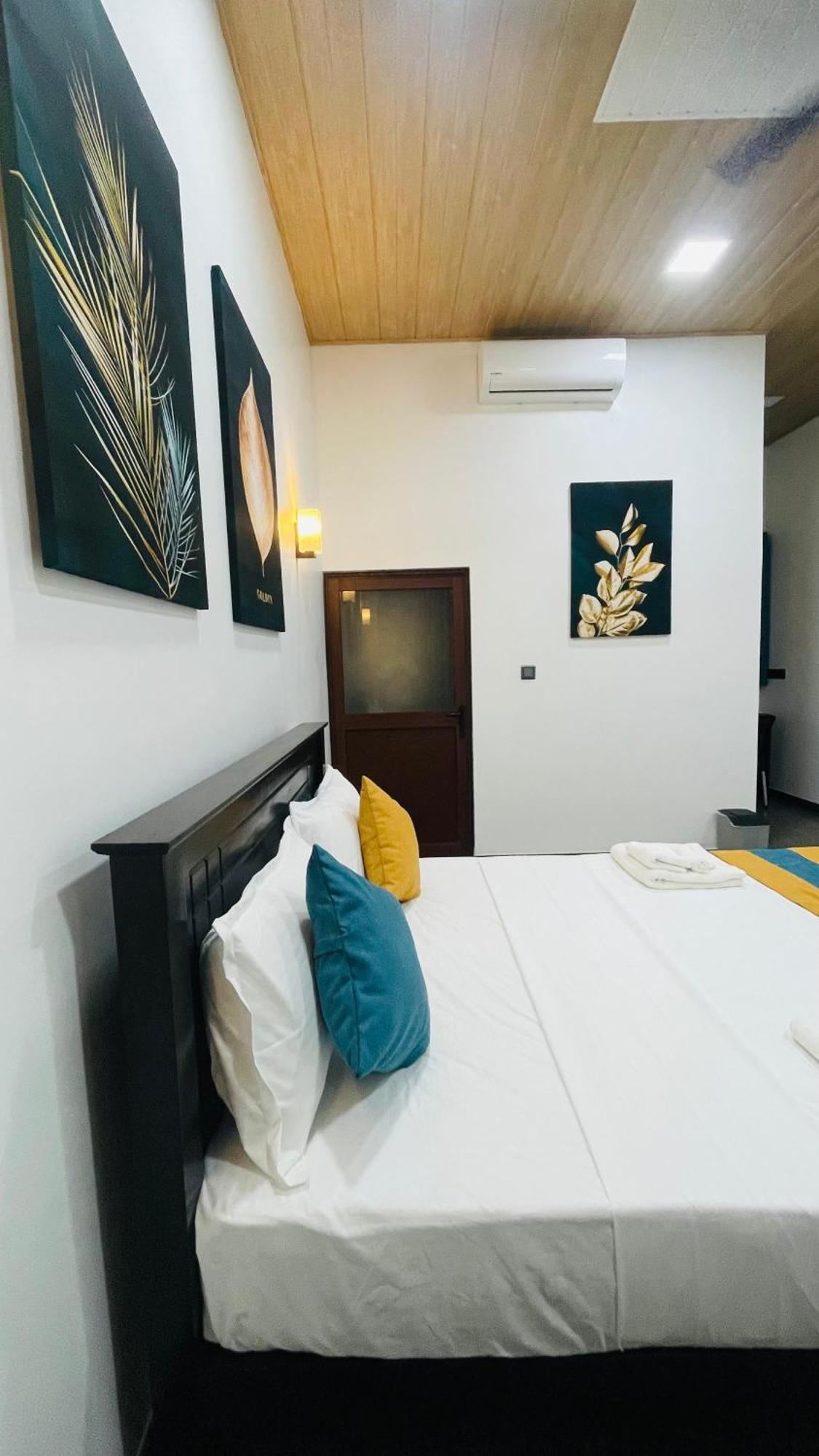 The Sanctum Hotel Talaimannar Ngoại thất bức ảnh