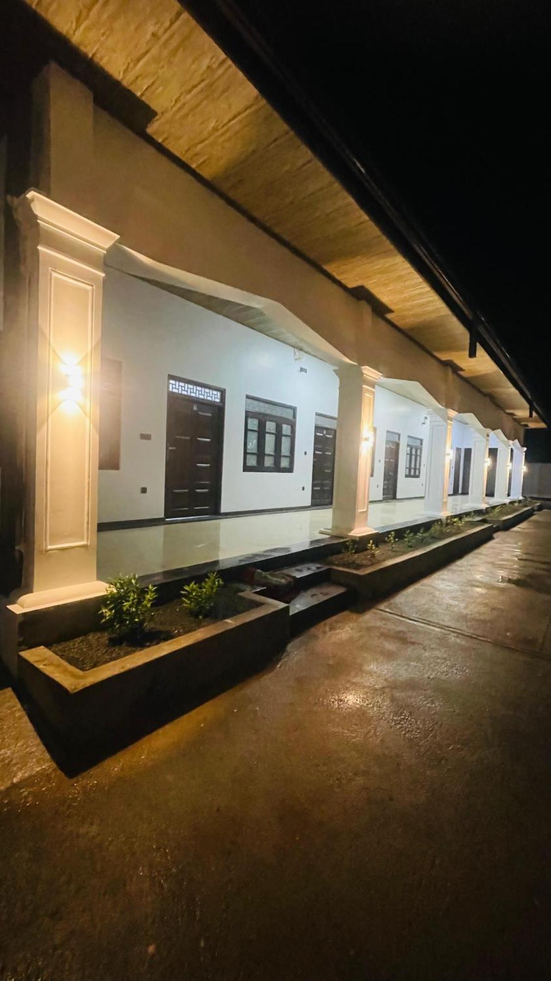 The Sanctum Hotel Talaimannar Ngoại thất bức ảnh